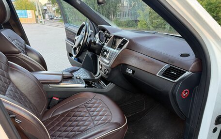 Mercedes-Benz GL-Класс, 2013 год, 2 500 000 рублей, 15 фотография