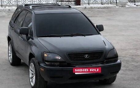Lexus RX IV рестайлинг, 2001 год, 850 000 рублей, 10 фотография