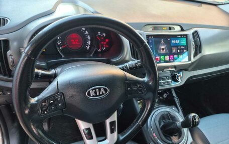 KIA Sportage III, 2011 год, 980 000 рублей, 10 фотография