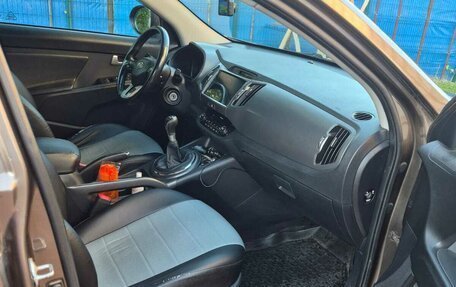 KIA Sportage III, 2011 год, 980 000 рублей, 13 фотография