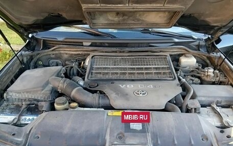 Toyota Land Cruiser 200, 2011 год, 2 900 000 рублей, 8 фотография