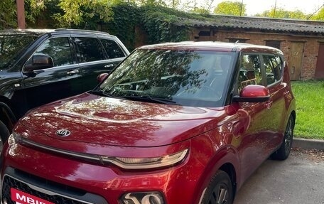 KIA Soul III, 2020 год, 1 900 000 рублей, 2 фотография