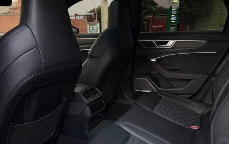 Audi RS 6, 2024 год, 17 599 000 рублей, 13 фотография
