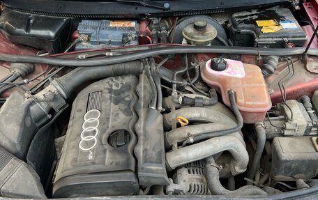 Audi A4, 1995 год, 250 000 рублей, 5 фотография