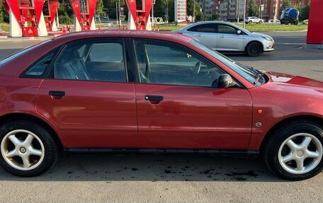 Audi A4, 1995 год, 250 000 рублей, 4 фотография