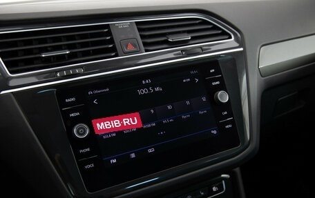 Volkswagen Tiguan II, 2019 год, 2 349 000 рублей, 16 фотография