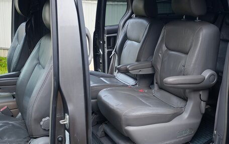 Toyota Sienna II рестайлинг, 2004 год, 755 000 рублей, 15 фотография
