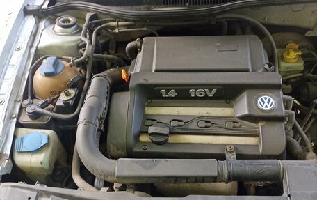 Volkswagen Golf IV, 2001 год, 310 000 рублей, 40 фотография