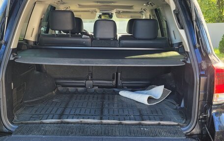 Toyota Land Cruiser 200, 2018 год, 5 300 000 рублей, 7 фотография