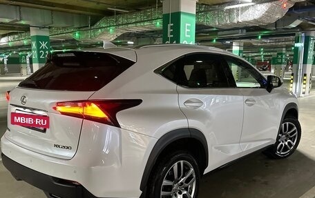 Lexus NX I, 2016 год, 2 950 000 рублей, 8 фотография