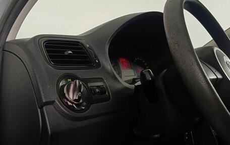 Volkswagen Polo VI (EU Market), 2010 год, 570 000 рублей, 8 фотография