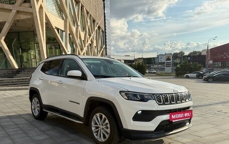 Jeep Compass II, 2020 год, 2 499 999 рублей, 8 фотография