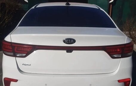 KIA Rio IV, 2017 год, 1 300 000 рублей, 4 фотография