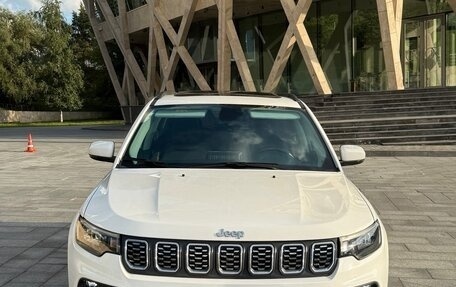 Jeep Compass II, 2020 год, 2 499 999 рублей, 9 фотография