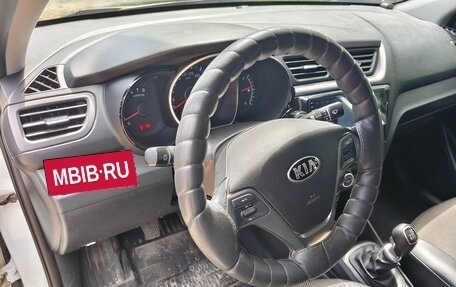 KIA Rio III рестайлинг, 2015 год, 950 000 рублей, 10 фотография