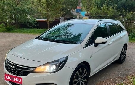 Opel Astra K, 2016 год, 1 150 000 рублей, 3 фотография