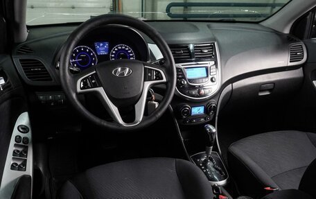 Hyundai Solaris II рестайлинг, 2013 год, 799 000 рублей, 6 фотография