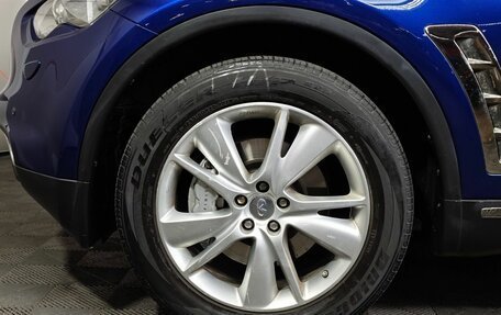 Infiniti QX70, 2014 год, 2 830 000 рублей, 9 фотография