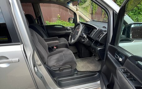Nissan Serena III, 2010 год, 1 170 000 рублей, 12 фотография