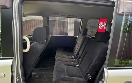 Nissan Serena III, 2010 год, 1 170 000 рублей, 13 фотография