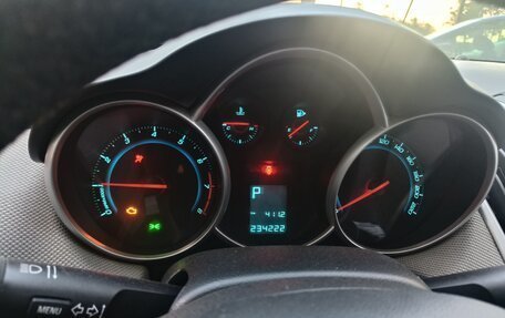 Chevrolet Cruze II, 2013 год, 600 000 рублей, 12 фотография