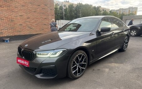 BMW 5 серия, 2021 год, 7 500 000 рублей, 2 фотография