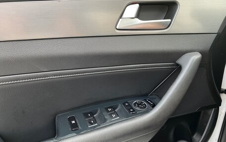 Hyundai Sonata VII, 2019 год, 1 999 999 рублей, 15 фотография
