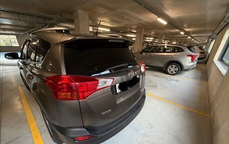 Toyota RAV4, 2013 год, 2 200 000 рублей, 3 фотография