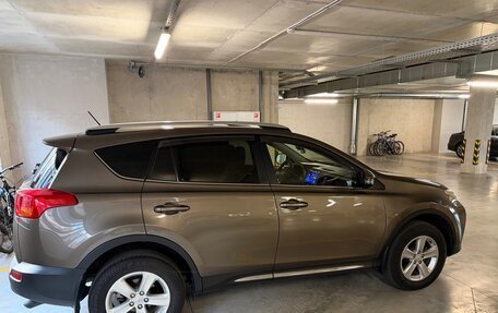 Toyota RAV4, 2013 год, 2 200 000 рублей, 20 фотография