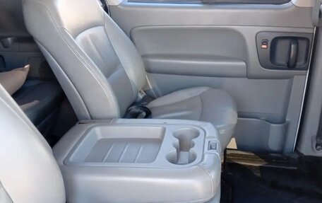 Hyundai Grand Starex Grand Starex I рестайлинг 2, 2013 год, 1 550 000 рублей, 8 фотография