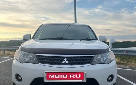 Mitsubishi Outlander III рестайлинг 3, 2010 год, 1 200 000 рублей, 3 фотография