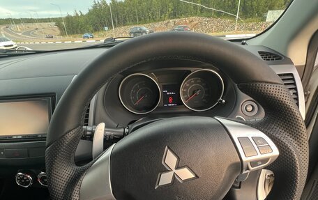 Mitsubishi Outlander III рестайлинг 3, 2010 год, 1 200 000 рублей, 17 фотография