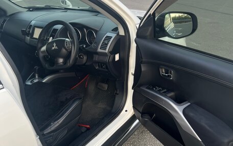 Mitsubishi Outlander III рестайлинг 3, 2010 год, 1 200 000 рублей, 12 фотография