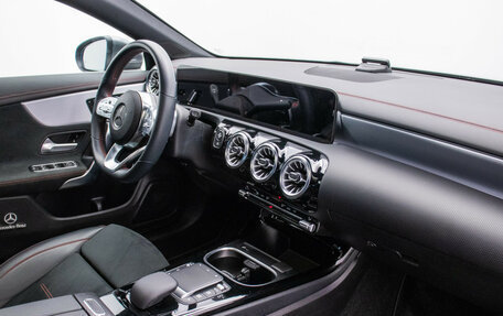 Mercedes-Benz CLA, 2021 год, 3 690 000 рублей, 10 фотография
