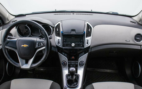 Chevrolet Cruze II, 2013 год, 757 000 рублей, 13 фотография