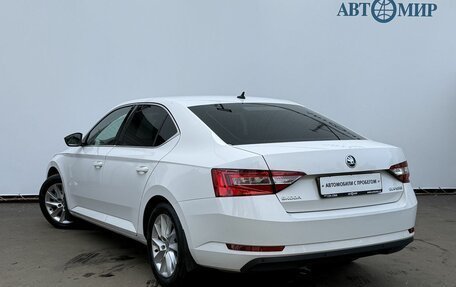Skoda Superb III рестайлинг, 2016 год, 1 650 000 рублей, 7 фотография