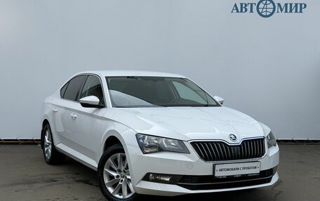Skoda Superb III рестайлинг, 2016 год, 1 650 000 рублей, 3 фотография