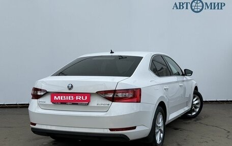 Skoda Superb III рестайлинг, 2016 год, 1 650 000 рублей, 5 фотография
