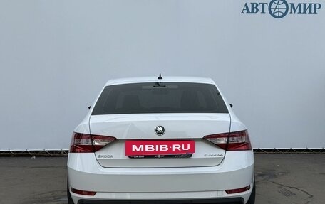 Skoda Superb III рестайлинг, 2016 год, 1 650 000 рублей, 6 фотография