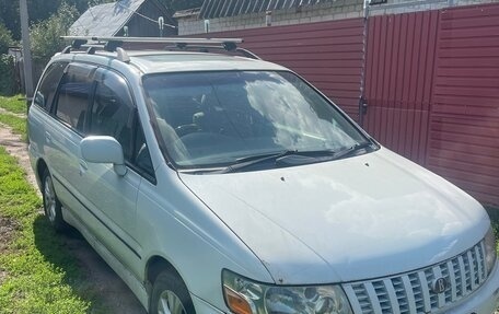 Nissan Bassara, 2001 год, 330 000 рублей, 2 фотография
