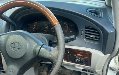 Nissan Bassara, 2001 год, 330 000 рублей, 11 фотография