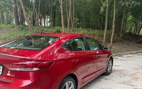 Hyundai Elantra VI рестайлинг, 2018 год, 1 700 000 рублей, 8 фотография