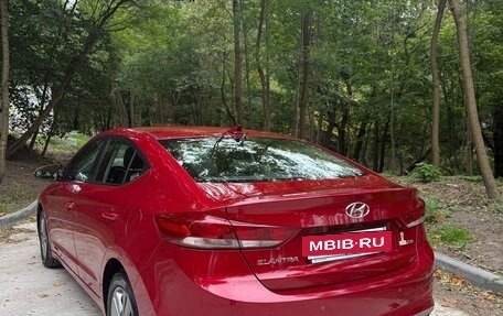 Hyundai Elantra VI рестайлинг, 2018 год, 1 700 000 рублей, 2 фотография