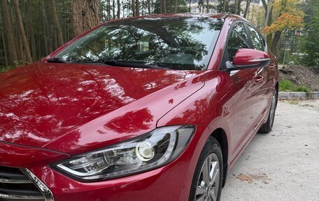 Hyundai Elantra VI рестайлинг, 2018 год, 1 700 000 рублей, 9 фотография