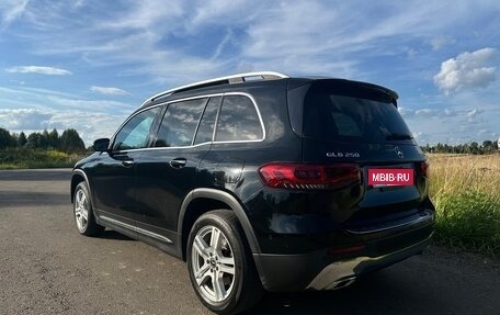 Mercedes-Benz GLB, 2020 год, 3 890 000 рублей, 2 фотография