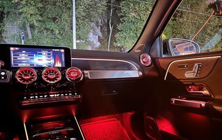 Mercedes-Benz GLB, 2020 год, 3 890 000 рублей, 18 фотография