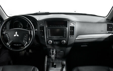 Mitsubishi Pajero IV, 2011 год, 1 459 000 рублей, 16 фотография