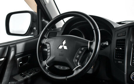 Mitsubishi Pajero IV, 2011 год, 1 459 000 рублей, 17 фотография