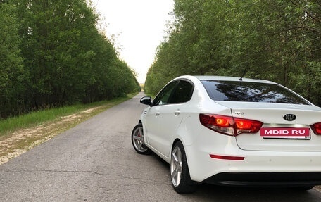 KIA Rio III рестайлинг, 2016 год, 750 000 рублей, 4 фотография