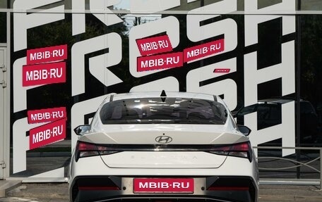Hyundai Elantra, 2023 год, 2 150 000 рублей, 4 фотография